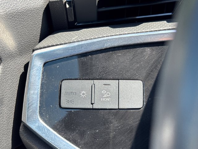 Used 2025 Audi Q3 2.0T Premium AWD/4WD image 35