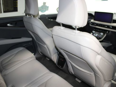 Used 2022 Lincoln Nautilus Reserve w/ Equipment Group 201A image 34