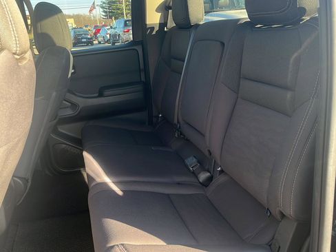 Used 2024 Nissan Frontier SV image 26