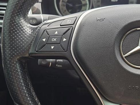 Used 2015 Mercedes-Benz E 400 Sedan image 27