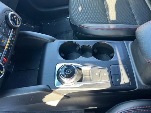 Used 2025 Ford Escape ST-Line Elite image 23