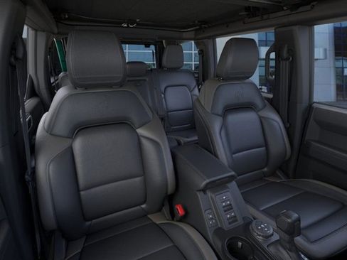 New 2025 Ford Bronco Outer Banks image 10