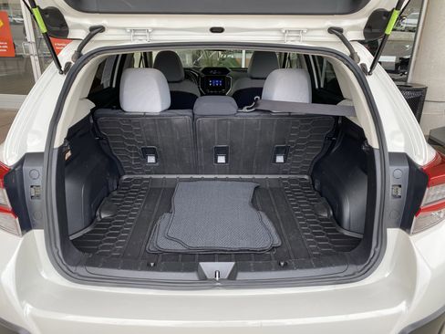 Used 2023 Subaru Crosstrek 2.0i Premium image 16