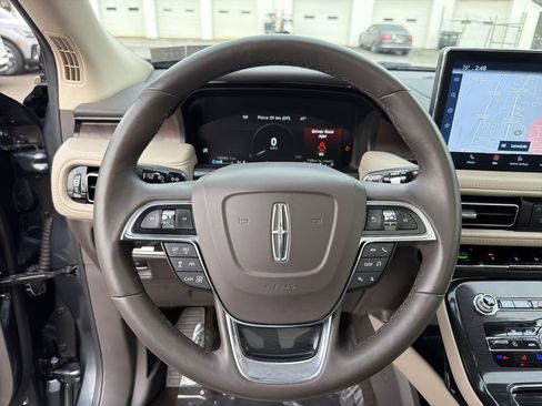 Certified 2022 Lincoln Nautilus Reserve w/ Equipment Group 201A image 21