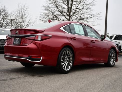 Used 2025 Lexus ES 300h Ultra Luxury image 7