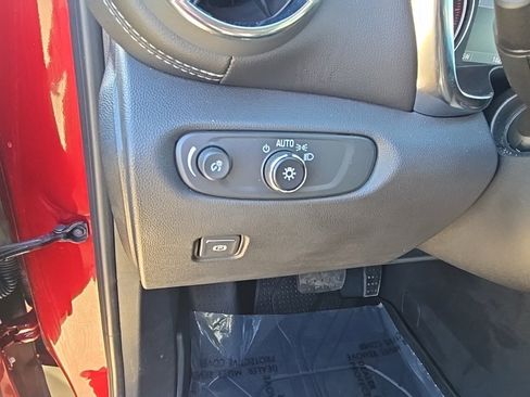 Used 2023 Chevrolet Blazer LT w/ Convenience Package image 11