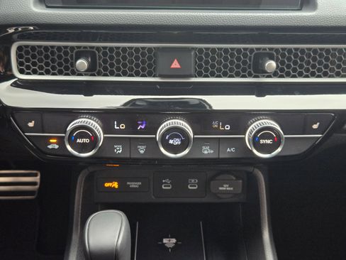 Used 2025 Honda Civic Sport Touring image 18