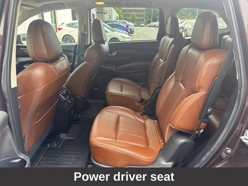 Used 2023 Subaru Ascent Touring AWD/4WD image 18