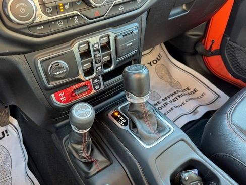 Used 2020 Jeep Gladiator Rubicon AWD/4WD image 31