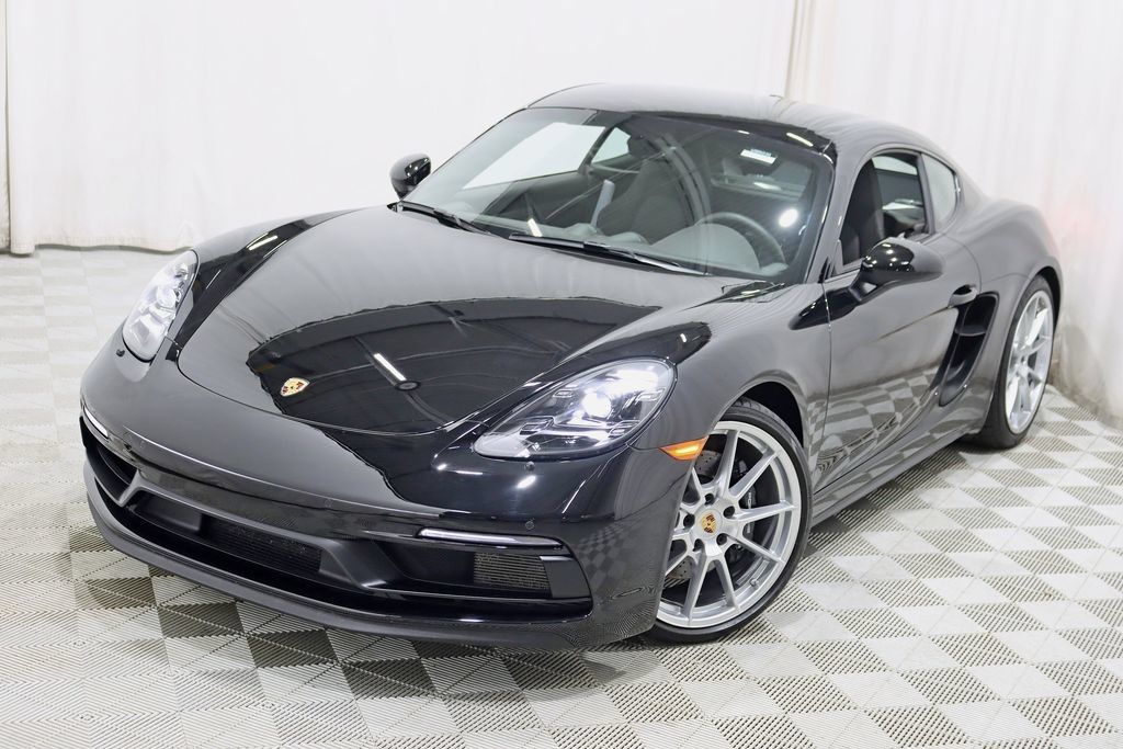 Used 2025 Porsche 718 Cayman GTS RWD image 6