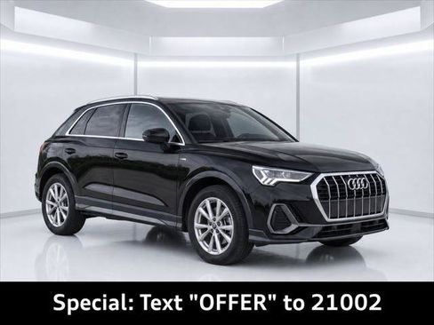 Certified 2024 Audi Q3 2.0T Premium AWD/4WD image 2