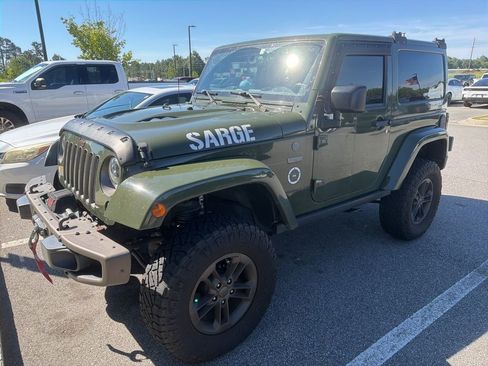 Used 2016 Jeep Wrangler Sahara AWD/4WD image 5