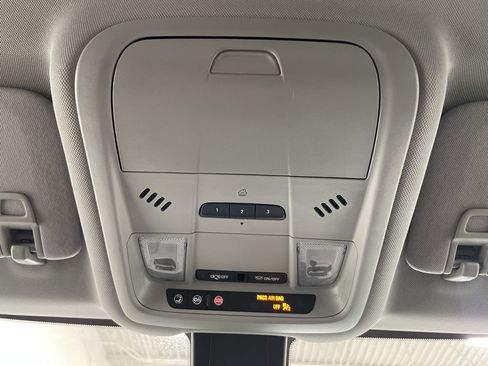 Used 2020 Chevrolet Equinox Premier image 47