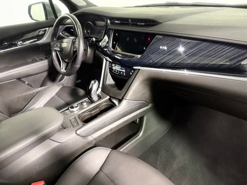 Used 2024 Cadillac XT6 Premium Luxury AWD/4WD image 26