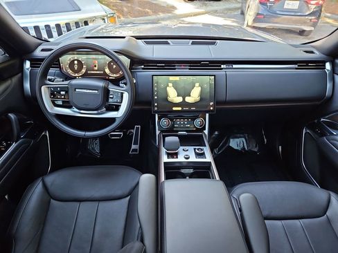 Used 2023 Land Rover Range Rover Long Wheelbase SE AWD/4WD image 9