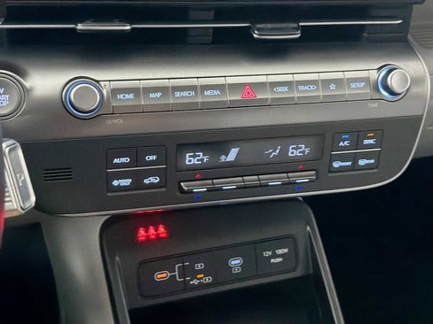 Used 2024 Hyundai Kona SEL FWD image 16