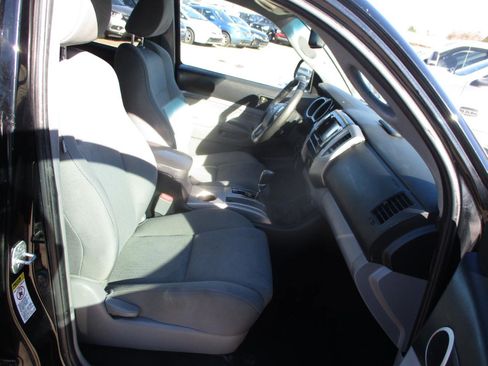 Used 2013 Toyota Tacoma 4x4 Double Cab w/ TRD Sport Pkg image 14