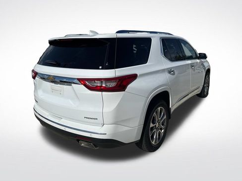 Used 2019 Chevrolet Traverse Premier w/ Driver Confidence II Package FWD image 10