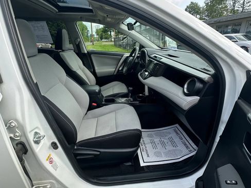 Used 2016 Toyota RAV4 XLE w/ Convenience Package AWD/4WD image 31