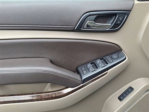 Used 2020 Chevrolet Tahoe LT image 12