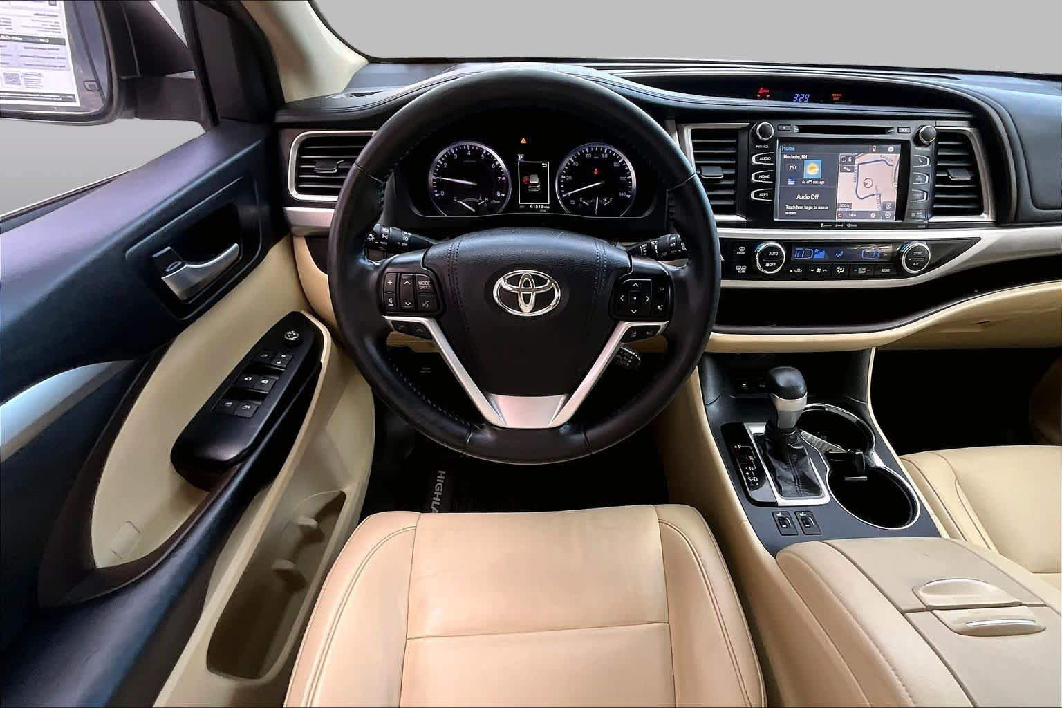 Certified 2019 Toyota Highlander XLE AWD/4WD image 5