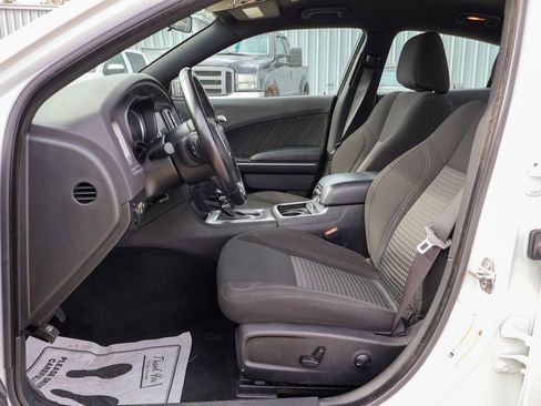 Used 2023 Dodge Charger SXT image 5