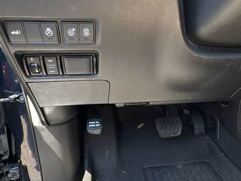 Used 2019 Nissan Armada Platinum w/ Interior Lighting Package AWD/4WD image 12
