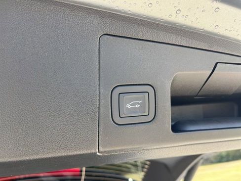 New 2026 Cadillac XT5 Premium Luxury w/ LPO, Floor Liner Package image 6