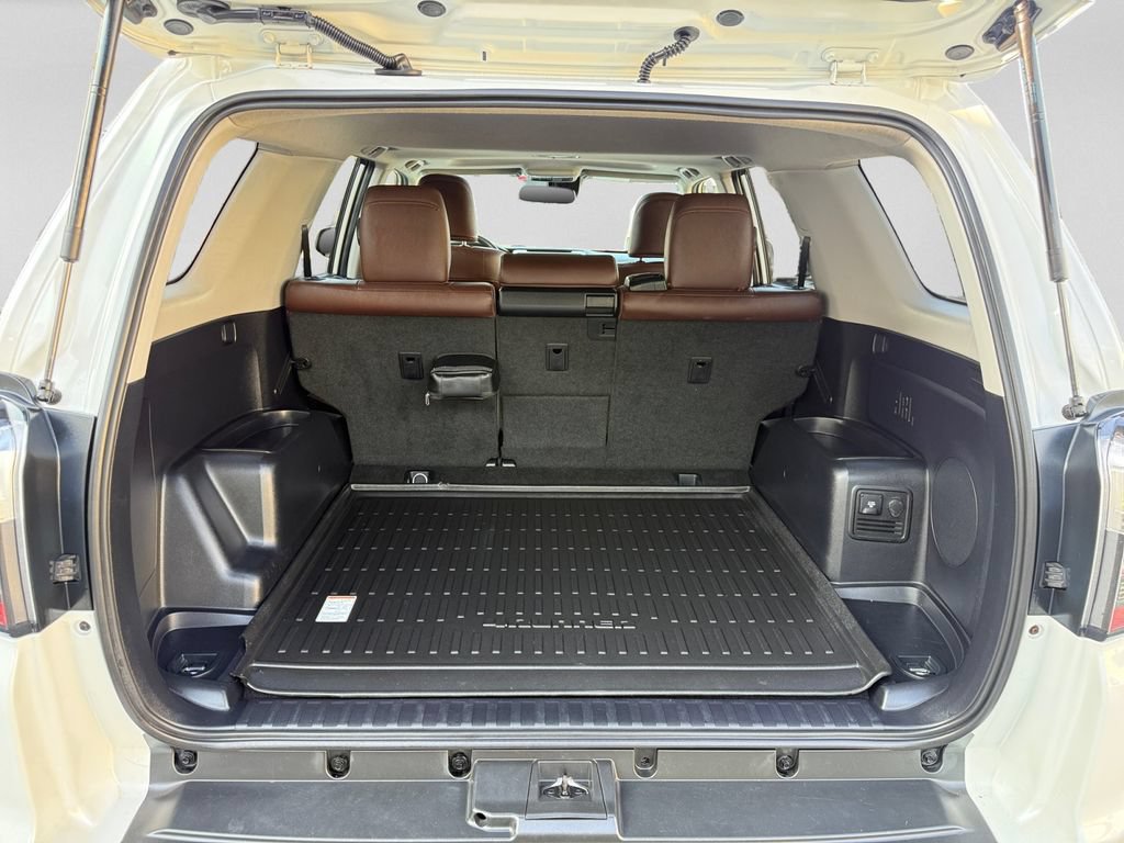 Used 2021 Toyota 4Runner Limited AWD/4WD image 27