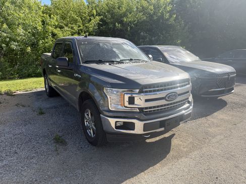 Used 2020 Ford F150 XLT w/ Equipment Group 302A Luxury AWD/4WD image 2