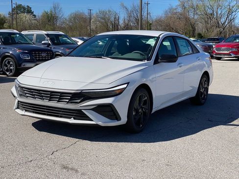 New 2026 Hyundai Elantra Sport FWD image 3
