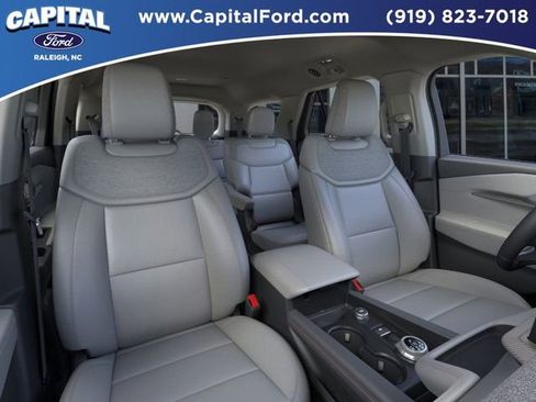 New 2026 Ford Explorer Active image 10