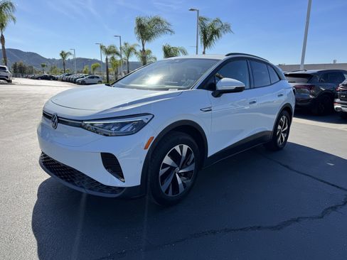 Used 2023 Volkswagen ID.4 Pro image 5