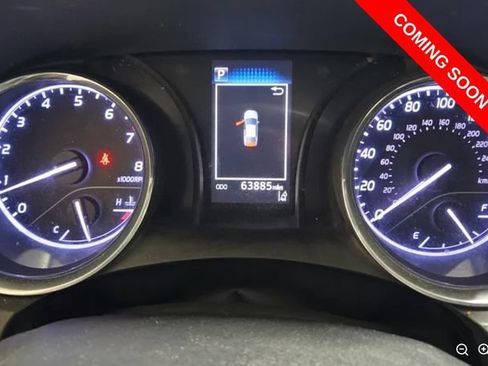 Used 2019 Toyota Camry LE FWD image 5