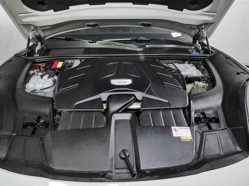 Certified 2022 Porsche Cayenne AWD/4WD image 36