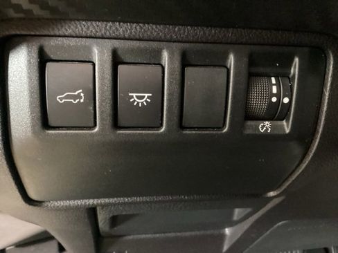 Certified 2023 Subaru Ascent Premium w/ Convenience Package image 18