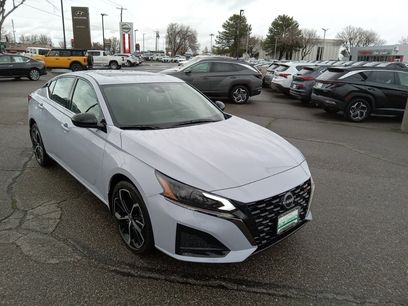 New 2024 Nissan Altima 2.5 SR w/ SR Premium Package