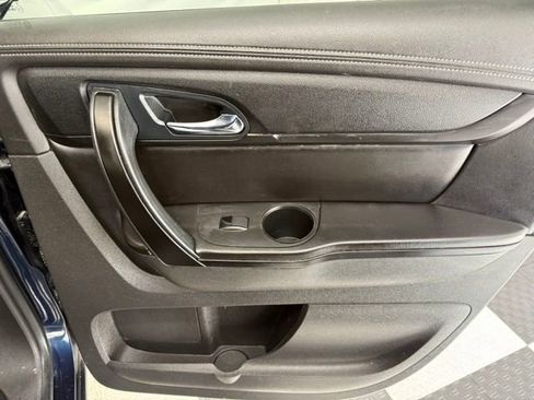 Used 2016 Chevrolet Traverse LT image 25