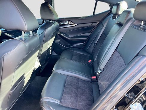 Used 2021 Nissan Maxima SR w/ Sport Mat Group FWD image 26