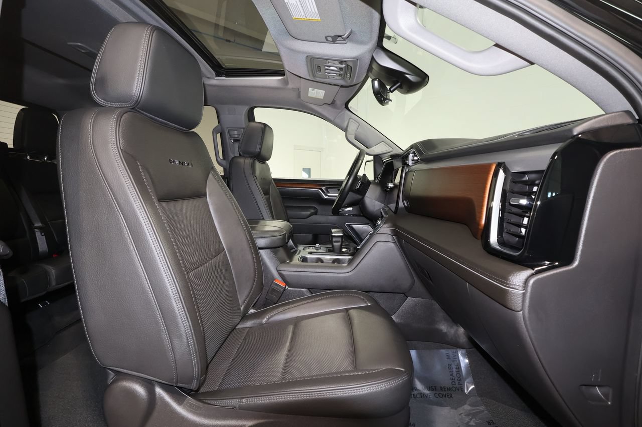 Certified 2025 GMC Sierra 1500 Denali w/ Denali Reserve Package AWD/4WD image 29