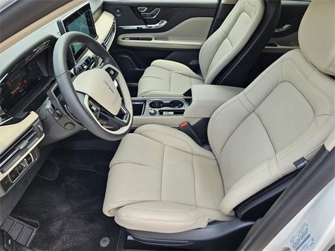 Used 2025 Lincoln Corsair Reserve w/ Equipment Group 202A image 21