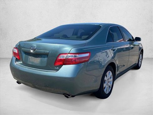 Used 2009 Toyota Camry LE FWD image 5