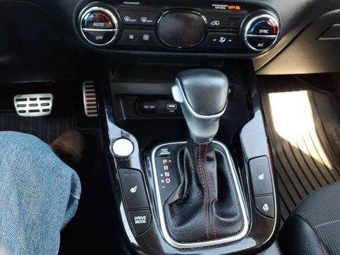 Used 2021 Kia Soul Turbo FWD image 16