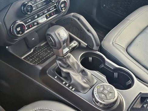 Certified 2024 Ford Bronco Outer Banks w/ Sasquatch Package image 12