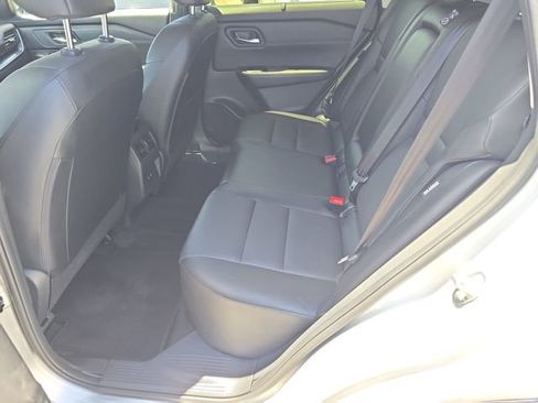 Certified 2025 Nissan Rogue SV w/ SV Premium Package FWD image 17