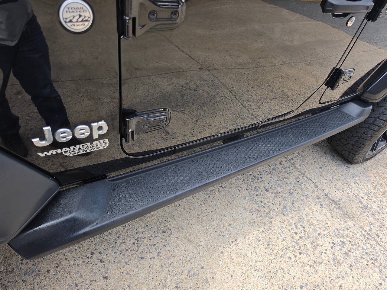Used 2018 Jeep Wrangler Unlimited Sport AWD/4WD image 52