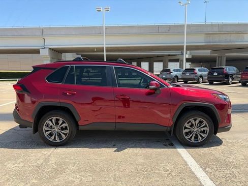Used 2024 Toyota RAV4 XLE Premium AWD/4WD image 7