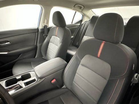 New 2025 Nissan Sentra SR w/ Midnight Edition image 9