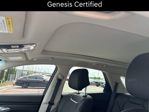 Certified 2025 Genesis GV70 2.5T w/ Select Package AWD/4WD image 4