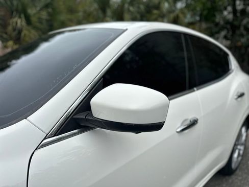 Used 2022 Maserati Levante GT AWD/4WD image 7